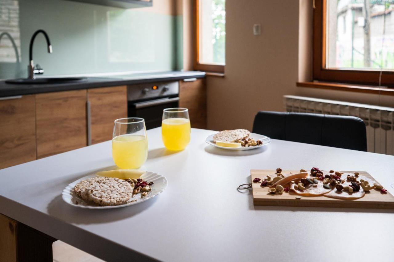 Duplex Apartment For Up To 12 People- Old Town サラエヴォ エクステリア 写真